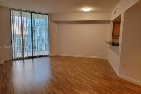 Condo in Hollywood, Florida, 1 bedroom  № 1971416 - photo 24