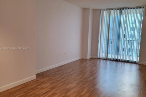 Condo in Hollywood, Florida, 1 bedroom  № 1971416 - photo 23