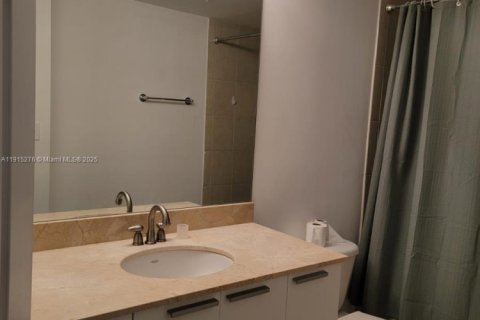 Condo in Hollywood, Florida, 1 bedroom  № 1971416 - photo 27