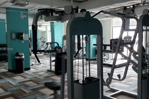 Condo in Hollywood, Florida, 1 bedroom  № 1971416 - photo 8