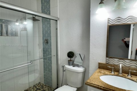 Villa ou maison à vendre à Deerfield Beach, Floride: 2 chambres, 95.32 m2 № 1697873 - photo 10