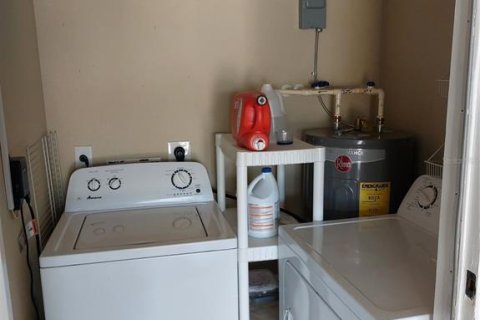 Снять в аренду виллу или дом в Энглвуд, Флорида 5 комнат, 109.25м2, № 1550224 - фото 19