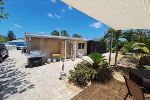 Villa ou maison à louer à Englewood, Floride: 2 chambres, 109.25 m2 № 1550224 - photo 25