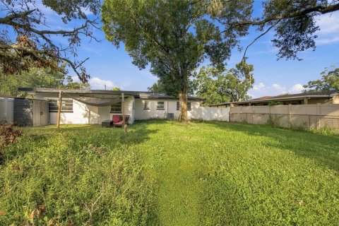 Commercial property in Tampa, Florida 156.26 sq.m. № 2420329 - photo 21