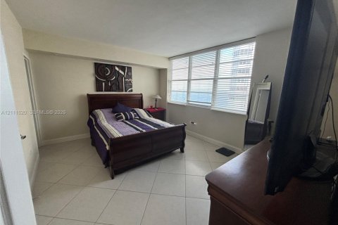 Copropriété à vendre à Miami, Floride: 2 chambres, 91.97 m2 № 2428415 - photo 17