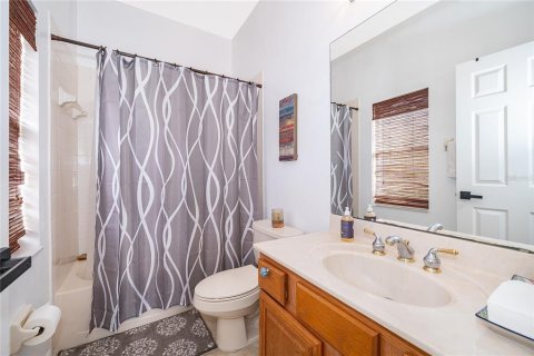 House in BELLALAGO in Kissimmee, Florida 6 bedrooms, 337.79 sq.m. № 2217569 - photo 22