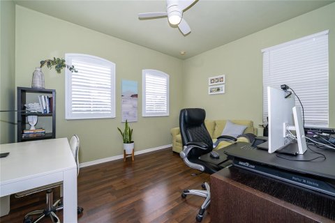 House in BELLALAGO in Kissimmee, Florida 6 bedrooms, 337.79 sq.m. № 2217569 - photo 26