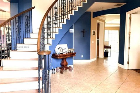 Villa ou maison à vendre à Port St. Lucie, Floride: 4 chambres, 270.25 m2 № 2075380 - photo 13