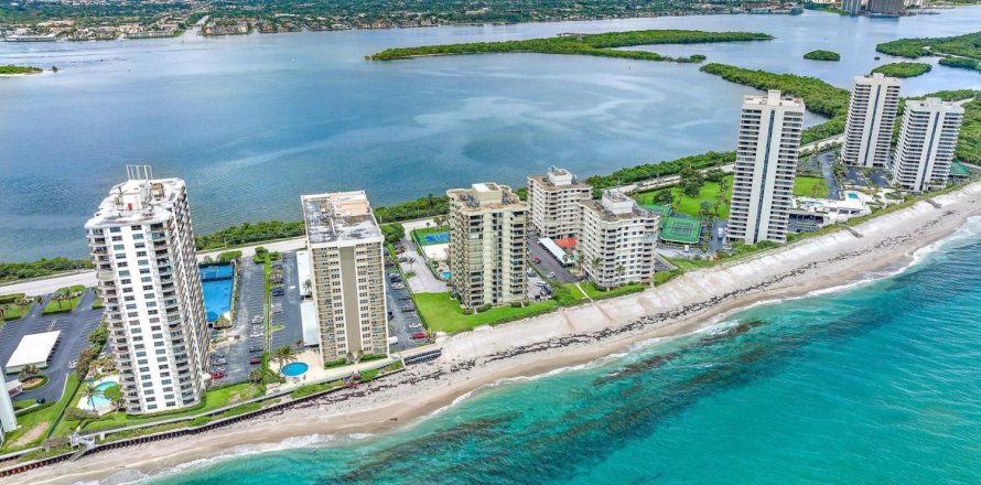 Condo in Riviera Beach, Florida, 2 bedrooms  № 1231463