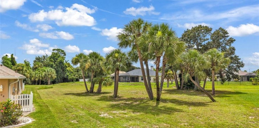 Land in Punta Gorda, Florida № 2197097