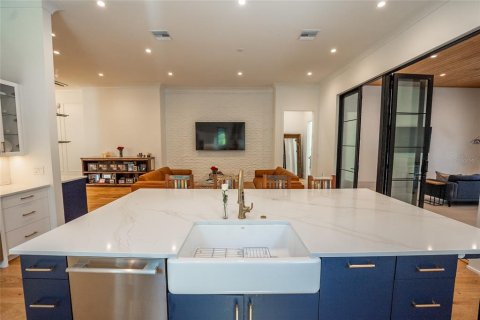 Casa en venta en Orlando, Florida, 5 dormitorios, 407.75 m2 № 1648710 - foto 18