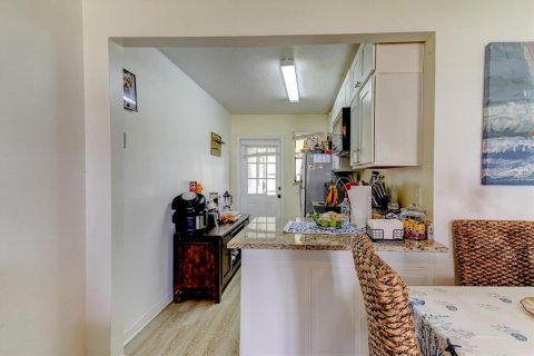 Commercial property in Ormond Beach, Florida 4 bedrooms, 125.42 sq.m. № 2096704 - photo 30