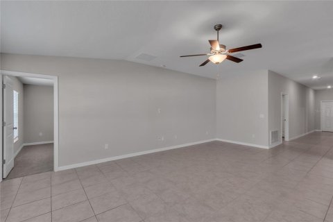 House in Riverview, Florida 4 bedrooms, 179.77 sq.m. № 1919268 - photo 7