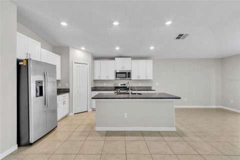House in Riverview, Florida 4 bedrooms, 179.77 sq.m. № 1919268 - photo 19