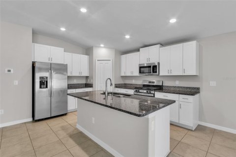 House in Riverview, Florida 4 bedrooms, 179.77 sq.m. № 1919268 - photo 20