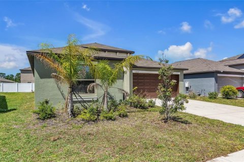 House in Riverview, Florida 4 bedrooms, 179.77 sq.m. № 1919268 - photo 3