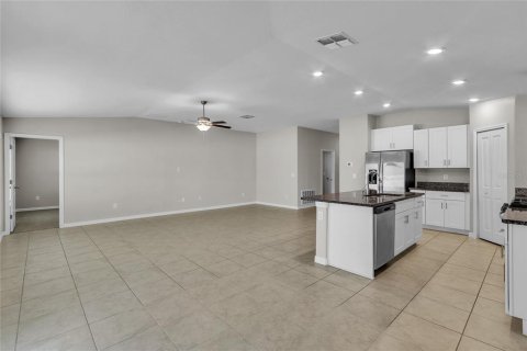 House in Riverview, Florida 4 bedrooms, 179.77 sq.m. № 1919268 - photo 25