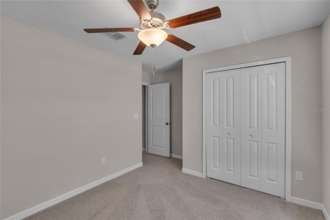House in Riverview, Florida 4 bedrooms, 179.77 sq.m. № 1919268 - photo 9