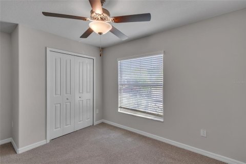 House in Riverview, Florida 4 bedrooms, 179.77 sq.m. № 1919268 - photo 10