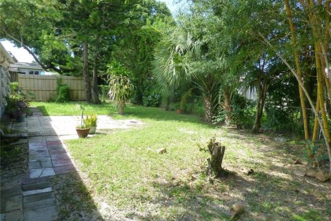 Villa ou maison à louer à Port Richey, Floride: 2 chambres, 79.9 m2 № 2436718 - photo 17