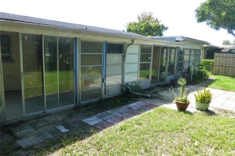 Villa ou maison à louer à Port Richey, Floride: 2 chambres, 79.9 m2 № 2436718 - photo 18