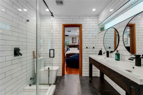 Casa en venta en Pinecrest, Florida, 5 dormitorios, 439.52 m2 № 2030273 - foto 21