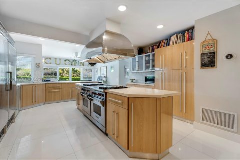 Casa en venta en Pinecrest, Florida, 5 dormitorios, 439.52 m2 № 2030273 - foto 13