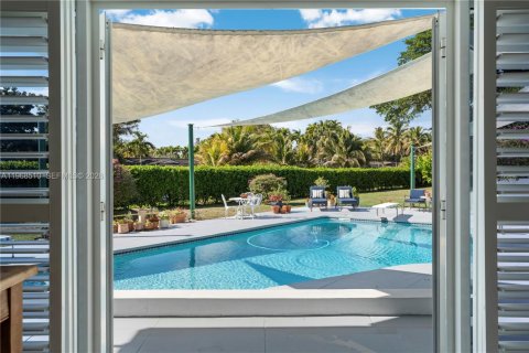 Casa en venta en Pinecrest, Florida, 5 dormitorios, 439.52 m2 № 2030273 - foto 27