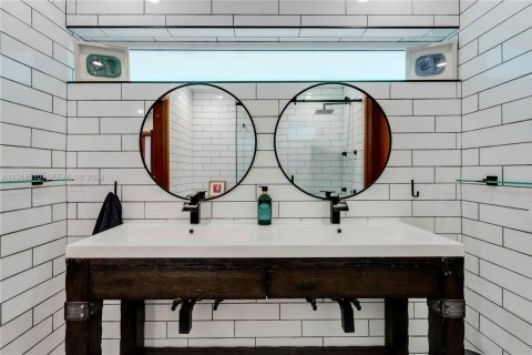 Casa en venta en Pinecrest, Florida, 5 dormitorios, 439.52 m2 № 2030273 - foto 22