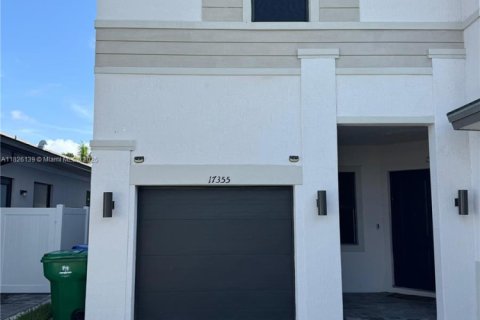 House in Miramar, Florida 5 bedrooms, 314.1 sq.m. № 1794456 - photo 5