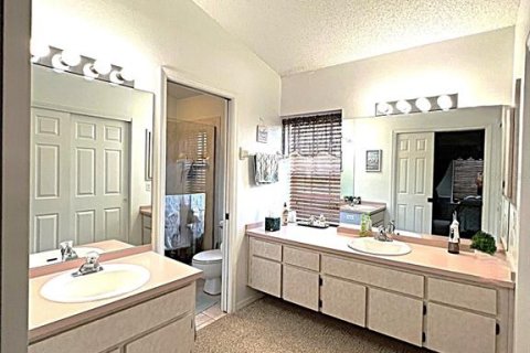 Casa en alquiler en Spring Hill, Florida, 3 dormitorios, 150.22 m2 № 1845219 - foto 13
