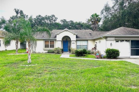Casa en alquiler en Spring Hill, Florida, 3 dormitorios, 150.22 m2 № 1845219 - foto 2