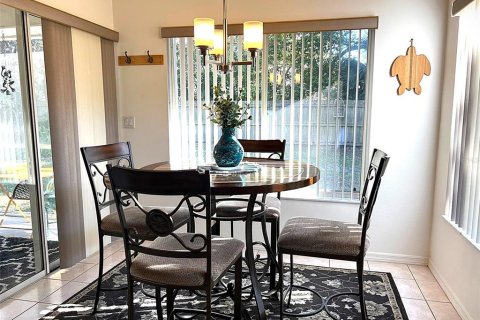 Casa en alquiler en Spring Hill, Florida, 3 dormitorios, 150.22 m2 № 1845219 - foto 8