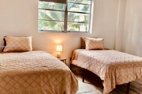 Condominio en venta en Hollywood, Florida, 1 dormitorio, 84.08 m2 № 1927342 - foto 6