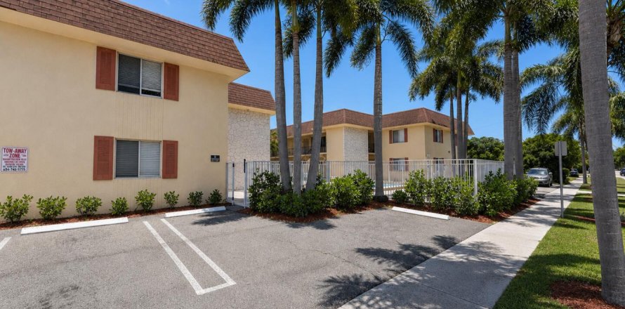 Apartamento en West Palm Beach, Florida 1 dormitorio, 1519.7 m2 № 2086278