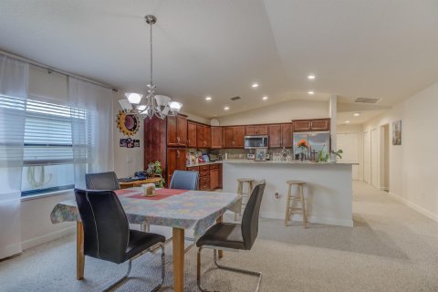 Villa ou maison à vendre à Port St. Lucie, Floride: 2 chambres, 151.15 m2 № 2191221 - photo 15