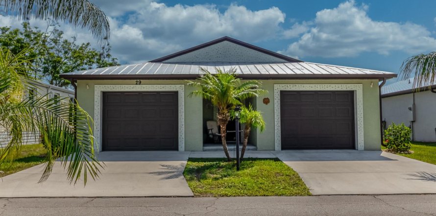 Villa ou maison à Port St. Lucie, Floride 2 chambres, 151.15 m2 № 2191221