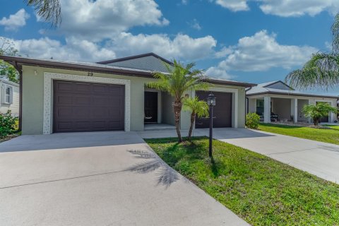 Villa ou maison à vendre à Port St. Lucie, Floride: 2 chambres, 151.15 m2 № 2191221 - photo 4