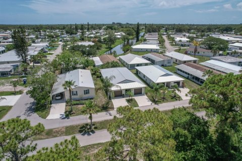 Villa ou maison à vendre à Port St. Lucie, Floride: 2 chambres, 151.15 m2 № 2191221 - photo 28