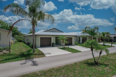 Villa ou maison à vendre à Port St. Lucie, Floride: 2 chambres, 151.15 m2 № 2191221 - photo 26