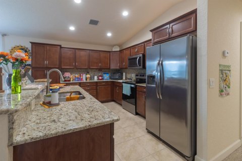 Villa ou maison à vendre à Port St. Lucie, Floride: 2 chambres, 151.15 m2 № 2191221 - photo 10