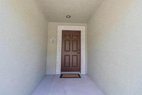 Villa ou maison à vendre à Port St. Lucie, Floride: 2 chambres, 151.15 m2 № 2191221 - photo 5
