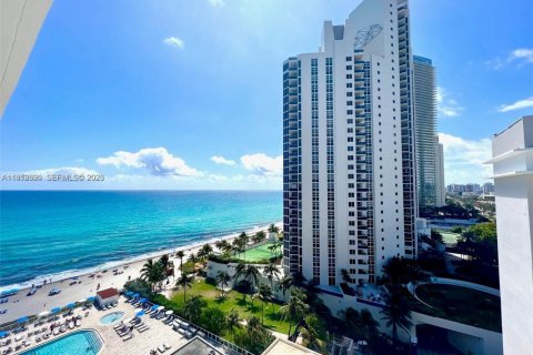 Купить кондоминиум в Санни-Айлс-Бич, Флорида 33.44м2, № 2008601 - фото 30