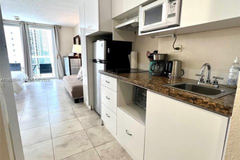 Купить кондоминиум в Санни-Айлс-Бич, Флорида 33.44м2, № 2008601 - фото 27