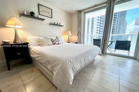 Купить кондоминиум в Санни-Айлс-Бич, Флорида 33.44м2, № 2008601 - фото 9