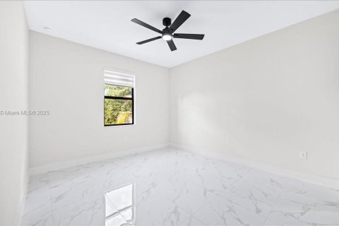 Casa en venta en Lehigh Acres, Florida, 3 dormitorios, 126.16 m2 № 1976293 - foto 20