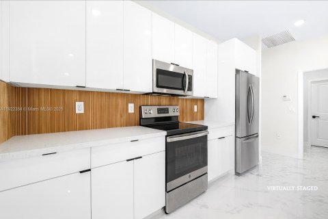 Casa en venta en Lehigh Acres, Florida, 3 dormitorios, 126.16 m2 № 1976293 - foto 7