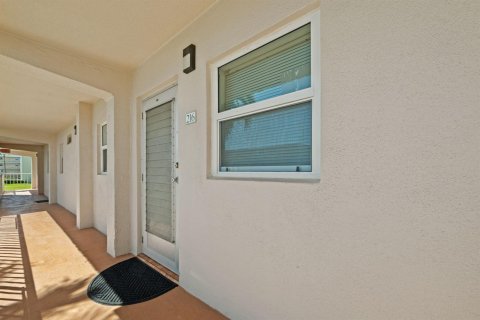 Купить кондоминиум в Бойнтон-Бич, Флорида 3 комнаты, 81.2м2, № 2084187 - фото 24