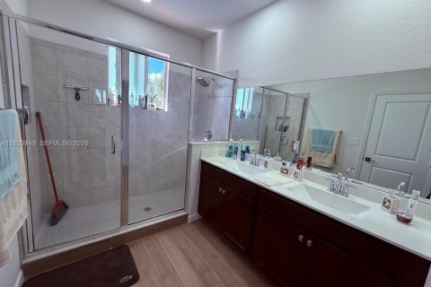 Casa en venta en Homestead, Florida, 3 dormitorios, 154.5 m2 № 1982341 - foto 18