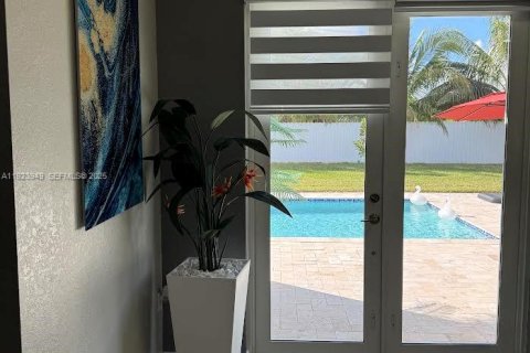 Casa en venta en Homestead, Florida, 3 dormitorios, 154.5 m2 № 1982341 - foto 11